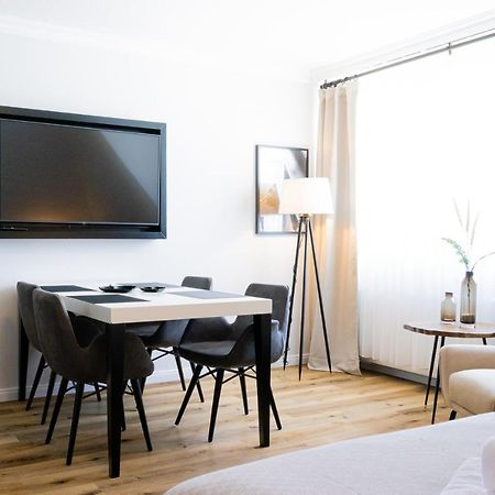 Strandnahe Ferienwohnung - Sehr Modern Und Hochwertig Eingerichtet, Inklusive Parkplatz, Gartenzugang Und Fahrradunterstellmoeglichkeit Scharbeutz Exterior foto